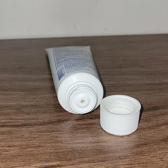 Avon Foot Works arthritis achy foot and muscle cream - Picture 3 of 3